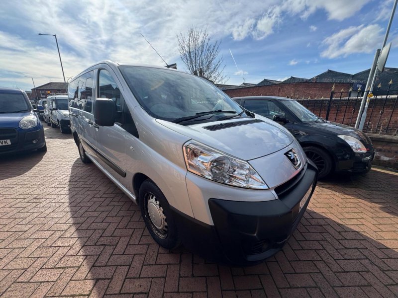 PEUGEOT EXPERT TEPEE 1.6 HDi Comfort 5dr